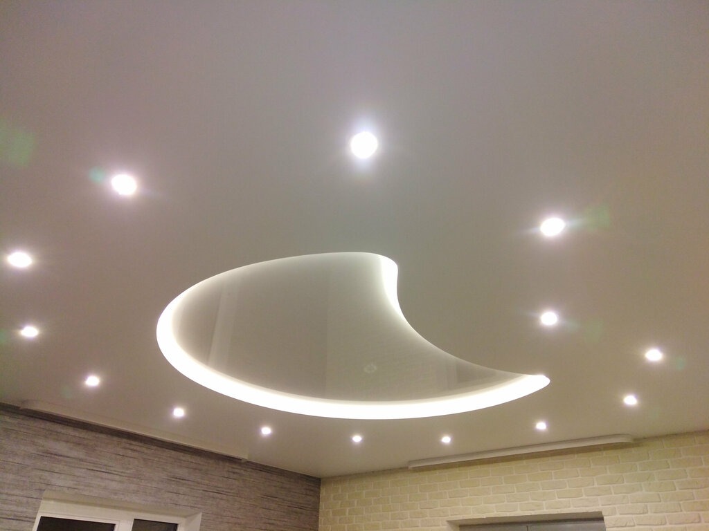 натяжной потолок с рекламы в Авито